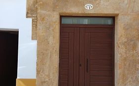 Casa Cuatro Esquinas
